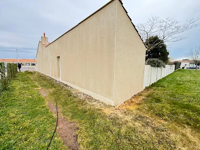 Image de Couvreur VISSE HABITAT - Urgence réparation fuite - Rénovation toiture - Nettoyage toiture - Traitement toiture 85